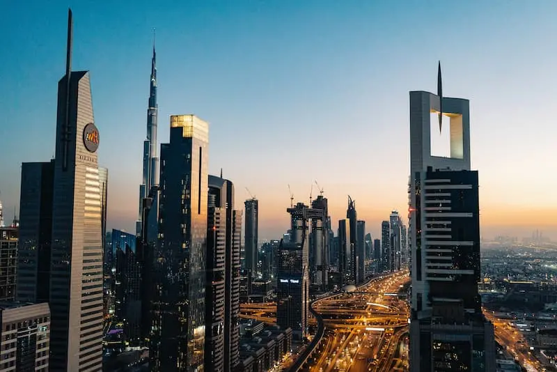 Best Banks in Dubai for Expats